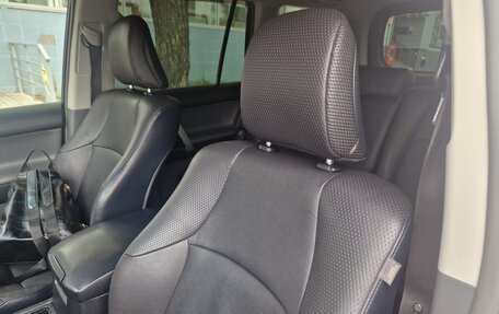 Toyota Land Cruiser Prado 150 рестайлинг 2, 2013 год, 3 200 000 рублей, 8 фотография