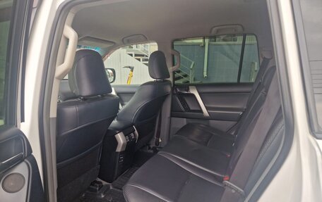 Toyota Land Cruiser Prado 150 рестайлинг 2, 2013 год, 3 200 000 рублей, 5 фотография