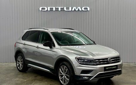 Volkswagen Tiguan II, 2019 год, 2 497 000 рублей, 3 фотография