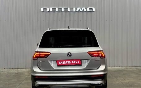 Volkswagen Tiguan II, 2019 год, 2 497 000 рублей, 6 фотография