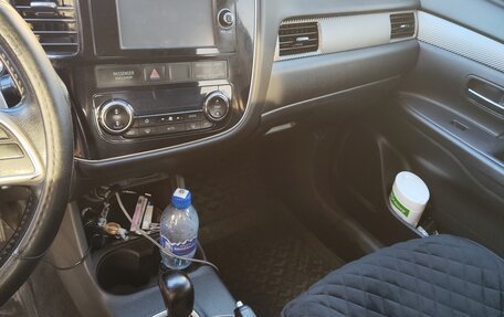 Mitsubishi Outlander III рестайлинг 3, 2012 год, 1 700 000 рублей, 7 фотография