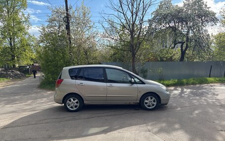 Toyota Corolla Verso I, 2003 год, 385 000 рублей, 2 фотография