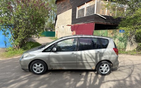 Toyota Corolla Verso I, 2003 год, 385 000 рублей, 6 фотография