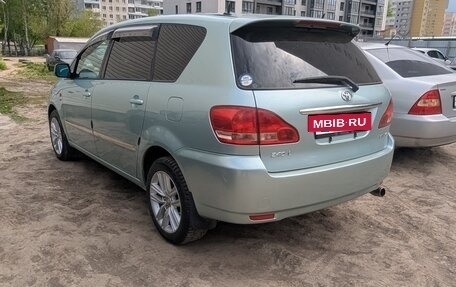 Toyota Ipsum II, 2001 год, 970 000 рублей, 16 фотография