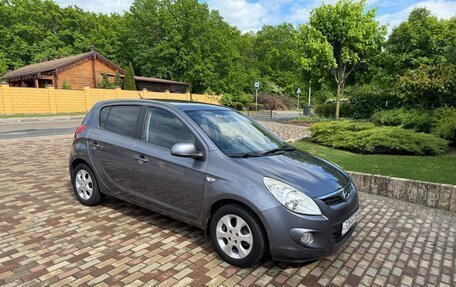 Hyundai i20 IB рестайлинг, 2010 год, 905 000 рублей, 2 фотография