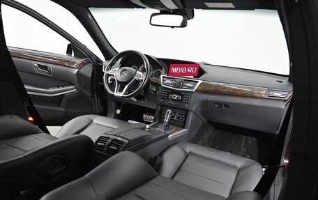 Mercedes-Benz E-Класс, 2011 год, 1 595 000 рублей, 12 фотография