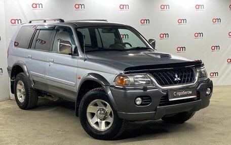 Mitsubishi Pajero III рестайлинг, 2004 год, 749 000 рублей, 3 фотография