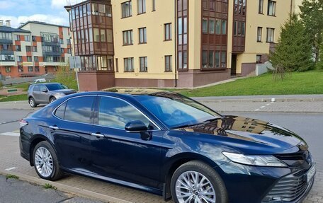 Toyota Camry, 2020 год, 3 390 000 рублей, 11 фотография