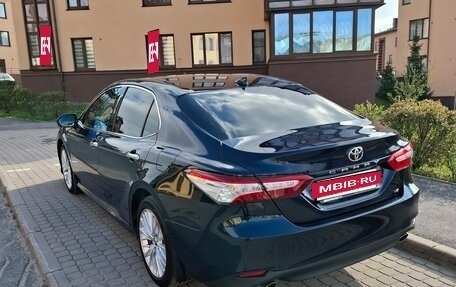 Toyota Camry, 2020 год, 3 390 000 рублей, 6 фотография
