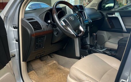 Toyota Land Cruiser Prado 150 рестайлинг 2, 2010 год, 3 100 000 рублей, 8 фотография