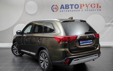 Mitsubishi Outlander III рестайлинг 3, 2019 год, 2 077 000 рублей, 2 фотография