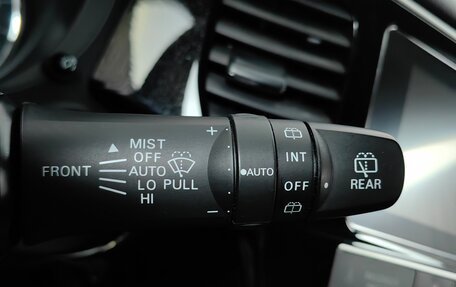 Mitsubishi Outlander III рестайлинг 3, 2019 год, 2 077 000 рублей, 15 фотография