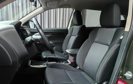 Mitsubishi Outlander III рестайлинг 3, 2019 год, 2 077 000 рублей, 9 фотография