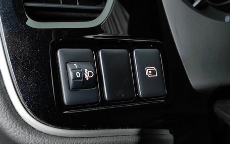 Mitsubishi Outlander III рестайлинг 3, 2019 год, 2 077 000 рублей, 20 фотография
