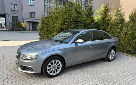 Audi A4, 2011 год, 1 050 000 рублей, 2 фотография