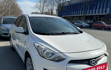 Hyundai i30 II рестайлинг, 2012 год, 990 000 рублей, 3 фотография