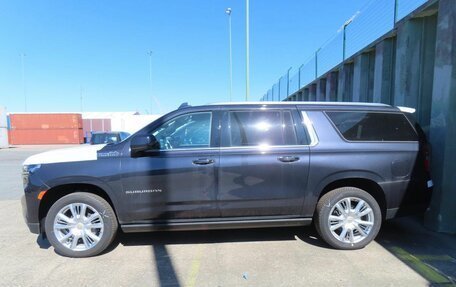 Chevrolet Suburban, 2023 год, 13 799 999 рублей, 3 фотография