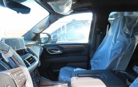 Chevrolet Suburban, 2023 год, 13 799 999 рублей, 14 фотография