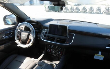 Chevrolet Suburban, 2023 год, 13 799 999 рублей, 19 фотография