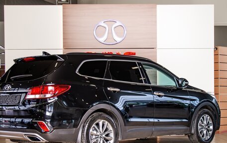 Hyundai Santa Fe III рестайлинг, 2017 год, 2 195 000 рублей, 6 фотография