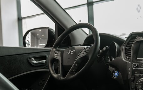 Hyundai Santa Fe III рестайлинг, 2017 год, 2 195 000 рублей, 14 фотография