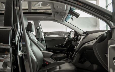 Hyundai Santa Fe III рестайлинг, 2017 год, 2 195 000 рублей, 18 фотография