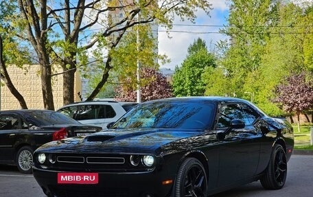Dodge Challenger III рестайлинг 2, 2020 год, 6 500 000 рублей, 9 фотография