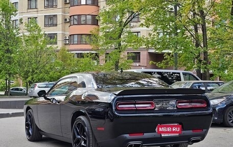 Dodge Challenger III рестайлинг 2, 2020 год, 6 500 000 рублей, 12 фотография