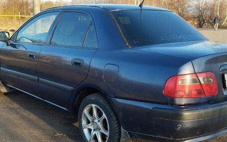 Mitsubishi Carisma I, 2002 год, 140 000 рублей, 3 фотография