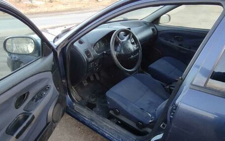 Mitsubishi Carisma I, 2002 год, 140 000 рублей, 9 фотография