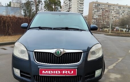 Skoda Fabia II, 2008 год, 499 999 рублей, 1 фотография