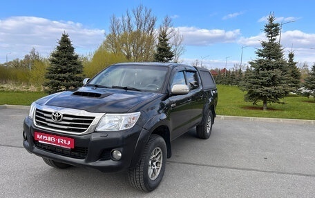 Toyota Hilux VII, 2012 год, 1 350 000 рублей, 2 фотография