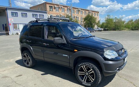 Chevrolet Niva I рестайлинг, 2011 год, 750 000 рублей, 2 фотография
