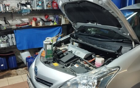 Toyota Prius Alpha I (ZVW40/41), 2014 год, 1 550 000 рублей, 22 фотография