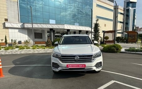 Volkswagen Touareg III, 2020 год, 6 200 000 рублей, 2 фотография