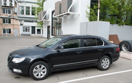 Skoda Superb III рестайлинг, 2012 год, 720 000 рублей, 2 фотография
