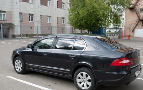Skoda Superb III рестайлинг, 2012 год, 720 000 рублей, 3 фотография