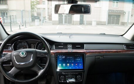 Skoda Superb III рестайлинг, 2012 год, 720 000 рублей, 17 фотография