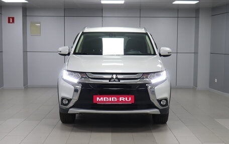 Mitsubishi Outlander III рестайлинг 3, 2018 год, 1 988 000 рублей, 3 фотография