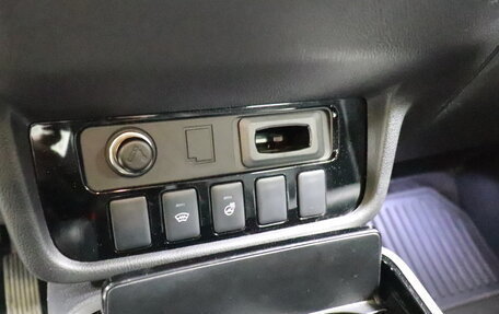 Mitsubishi Outlander III рестайлинг 3, 2018 год, 1 988 000 рублей, 16 фотография