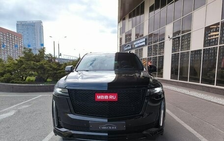 Cadillac Escalade V, 2023 год, 14 990 000 рублей, 2 фотография