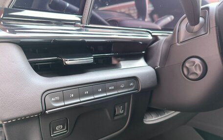 Cadillac Escalade V, 2023 год, 14 990 000 рублей, 17 фотография