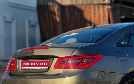 Mercedes-Benz E-Класс, 2012 год, 1 400 000 рублей, 11 фотография