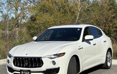 Maserati Levante I, 2022 год, 4 380 000 рублей, 2 фотография