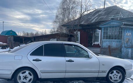 Mercedes-Benz E-Класс, 1996 год, 340 000 рублей, 4 фотография