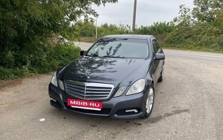 Mercedes-Benz E-Класс, 2009 год, 1 000 000 рублей, 3 фотография