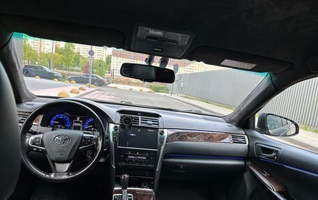 Toyota Camry, 2018 год, 2 150 000 рублей, 10 фотография