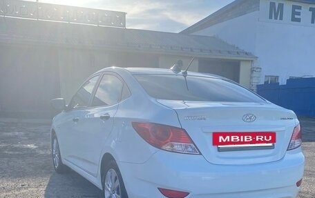 Hyundai Solaris II рестайлинг, 2012 год, 1 090 000 рублей, 4 фотография