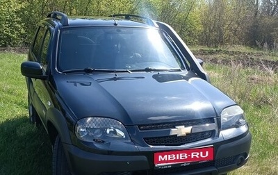 Chevrolet Niva I рестайлинг, 2017 год, 930 000 рублей, 1 фотография