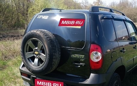 Chevrolet Niva I рестайлинг, 2017 год, 930 000 рублей, 8 фотография